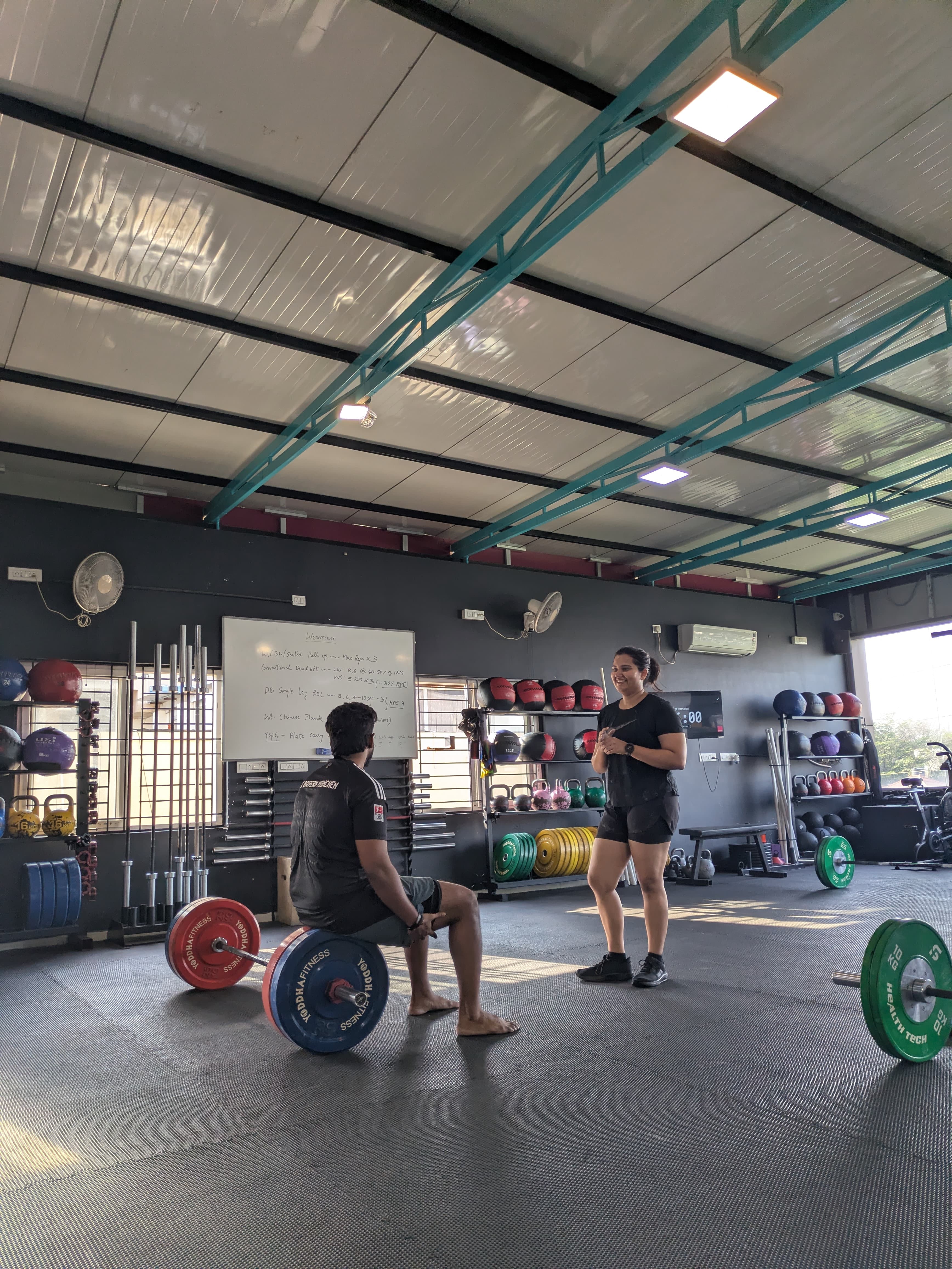 One-on-one deadlift coaching at Xthrive strength and conditioning gym in HSR Layout, Bengaluru.